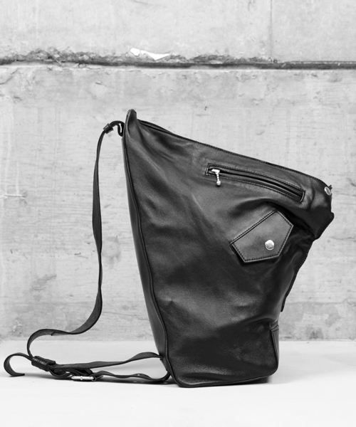 Buffalo Bobs(バッファローボブズ)の「TOMMY(トミー) ヘビーシープレザー 2WAY ワンショルダーバッグ(ショルダーバッグ・メンズ・ブラック・FREE)」の10枚目の写真