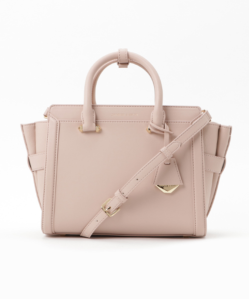 CHARLES & KEITH（チャールズ & キース）の「ボクシートラペーズバッグ / BOXY TRAPEZE BAG（ハンドバッグ・レディース・アイボリー/レッド/ブラック・M）」の15枚目の写真