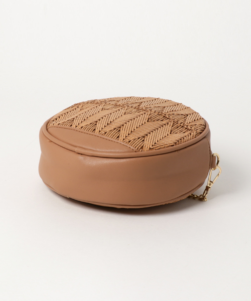 PLAIN CLOTHING（プレーンクロージング）の「ラウンドショルダーバッグ【PLAIN CLOTHING】（ショルダーバッグ・レディース・ブラック/ベージュ・FREE）」の11枚目の写真