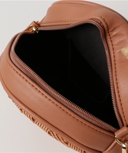 PLAIN CLOTHING（プレーンクロージング）の「ラウンドショルダーバッグ【PLAIN CLOTHING】（ショルダーバッグ・レディース・ブラック/ベージュ・FREE）」の13枚目の写真