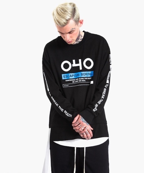 EMMA NOVEMBER (エマノーヴェンバー)の「レイヤードカットソー "EB"(Tシャツ/カットソー・メンズ・ホワイト/ブラック・FREE)」の2枚目の写真