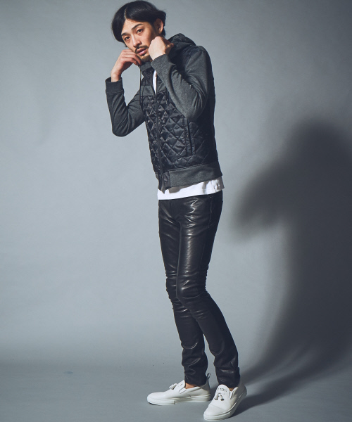 buddy(バディ)の「【5351×buddy別注】スムース×スタッズローファー(スニーカー・メンズ・ホワイト/ブラック・40/42/44/46)」の9枚目の写真