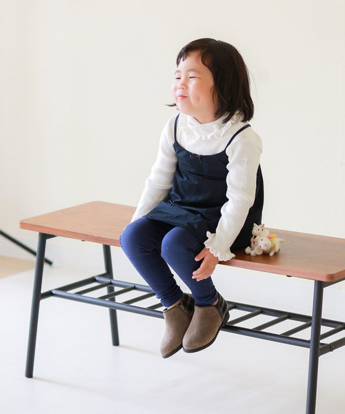 menue（メヌエ）の「バイカラー キッズ ブーティ（ブーツ・キッズ・ブラック/グレイッシュベージュ/ブルー系その他/ベージュ系その他/ブラック系その他/レッド/ネイビー・15cm/16cm/17cm/18cm/19cm/20cm/21cm）」の10枚目の写真