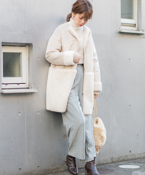 natural couture(ナチュラルクチュール)の「スウェード×ファーボンディングロングコート(その他アウター・レディース・ブラック/グレー/アイボリー/ピンクベージュ・FREE)」の16枚目の写真
