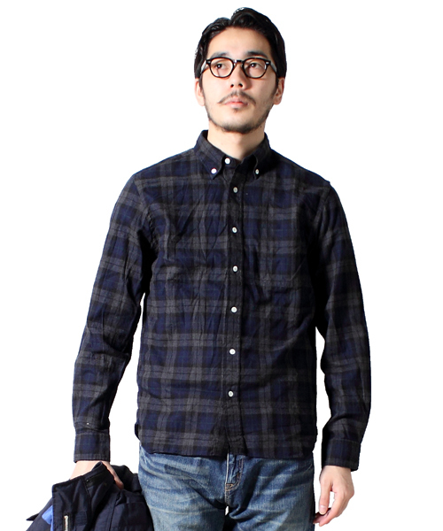 BEAMS PLUS（ビームスプラス）の「□BEAMS PLUS / ヘリンボーンチェック ボタンダウンシャツ（シャツ/ブラウス・メンズ・レッド/イエロー/ネイビー・X-SMALL/SMALL/MEDIUM/LARGE/X-LARGE/XX-LARGE）」の2枚目の写真