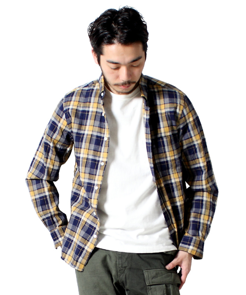 BEAMS PLUS（ビームスプラス）の「□BEAMS PLUS / ヘリンボーンチェック ボタンダウンシャツ（シャツ/ブラウス・メンズ・レッド/イエロー/ネイビー・X-SMALL/SMALL/MEDIUM/LARGE/X-LARGE/XX-LARGE）」の3枚目の写真