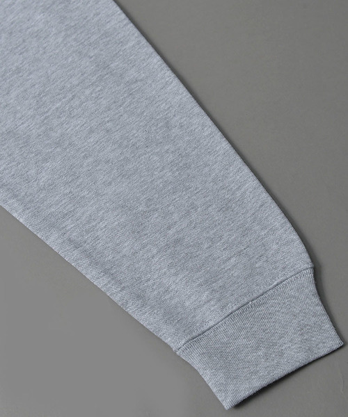 United Athle（ユナイテッドアスレ）の「＃United Athle/ユナイテッドアスレ　10ozクルーネックスウェット（スウェット・メンズ・グリーン/ブラック/パープル/ブラウン/ホワイト/ネイビー/レッド/オリーブ/ブルー/ワイン/グレー/チャコールグレー/ナチュラル・MEDIUM/LARGE/SMALL）」の15枚目の写真