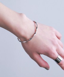 rapiecage | ツイスト スリムバングル(ブレスレット)