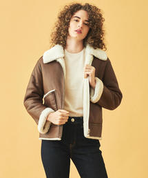 TOMORROWLAND collection�i�g�D�����[�����h�R���N�V�����j�́u�����m���[�g�� �{�}�[�W���P�b�g�i���[�g���R�[�g�j�v