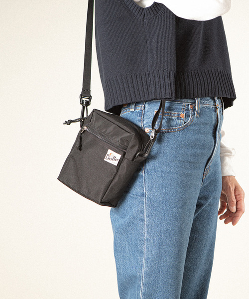 Drifter（ドリフター）の「WALK POCKET／ウォークポケット（ショルダーバッグ・レディース・スカイブルー/ブラック/パープル/タン/レオパード/マルチ/カラフル/オレンジ/ケリーグリーン/ブラック×ブラック/ブラウン系その他/ベージュ系/ネイビー系/その他3/ダークグリーン/グリーン系その他/ブラック系その他2/バーガンディー・FREE）」の3枚目の写真