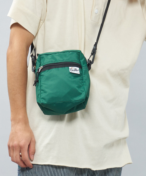 Drifter（ドリフター）の「WALK POCKET／ウォークポケット（ショルダーバッグ・レディース・スカイブルー/ブラック/パープル/タン/レオパード/マルチ/カラフル/オレンジ/ケリーグリーン/ブラック×ブラック/ブラウン系その他/ベージュ系/ネイビー系/その他3/ダークグリーン/グリーン系その他/ブラック系その他2/バーガンディー・FREE）」の22枚目の写真