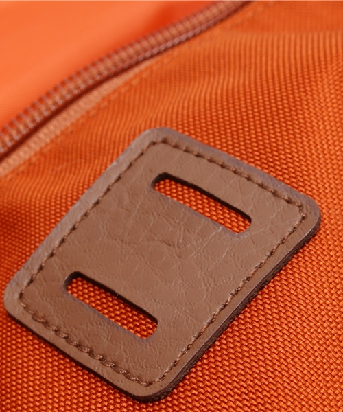 BEAMS BOY(ビームスボーイ)の「Patagonia / Toromiro Pack 22L(バックパック/リュック・レディース・ブラック/オレンジ/ブルー・ONE SIZE)」の6枚目の写真