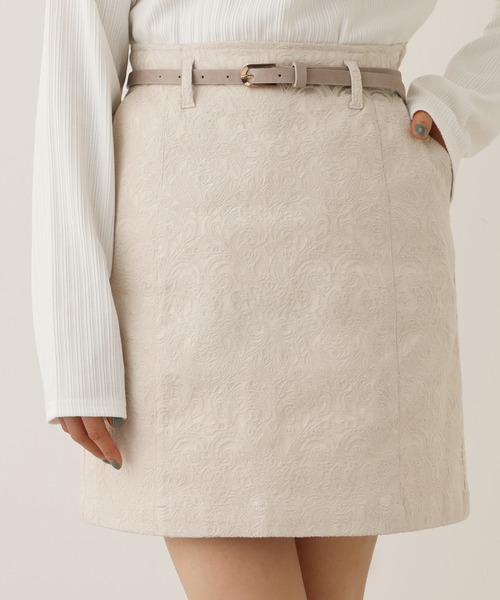 one after another NICE CLAUP(ワンアフターアナザーナイスクラップ)の「ベルト付き台形スカート(スカート・レディース・ベージュ系その他/カーキ/ピンク系その他/ベージュ・FREE)」の2枚目の写真