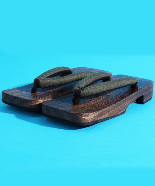 ８(eight)（エイト）の「本格 桐 下駄（和装小物・メンズ・パープル/ドット/チェック/ブルー系その他2/ブルー系その他3/ネイビー/ブルー系その他/グリーン/グレー/ストライプ・MEDIUM/LARGE）」の3枚目の写真