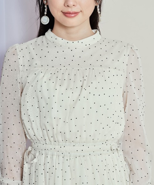 後ろ ウエストサイドりぼん付きフロッキードットティアードワンピース Tocco Tocco Closet Luxe ワンピース Tocco Closet トッコ クローゼット のファッション