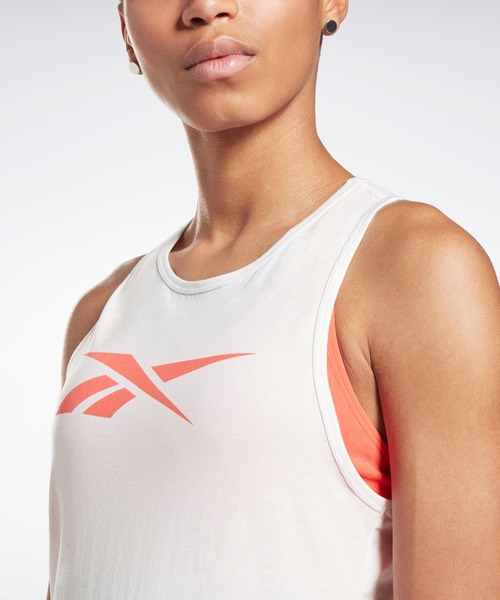 Reebok（リーボック）の「トレーニング エッセンシャルズ グラフィック タンク トップ / Training Essentials Graphic Tank Top（タンクトップ・レディース・ホワイト系その他/コーラル/ブラック/ホワイト・LARGE/X-LARGE/SMALL/MEDIUM/X-SMALL/XX-LARGE）」の6枚目の写真