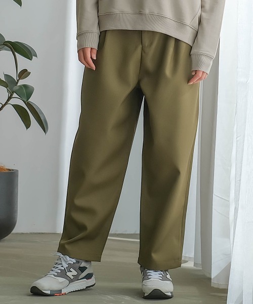 SIDEWAY STANCE（サイドウェイスタンス）の「【SIDEWAY STANCE】スタプレ ワンタック ワイドパンツ イージー スラックス セットアップ対応（スラックス・メンズ・ブラック/グレイッシュベージュ/ブルーグレー/カーキ・LARGE/MEDIUM/X-LARGE）」の4枚目の写真