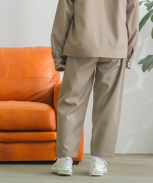 SIDEWAY STANCE（サイドウェイスタンス）の「【SIDEWAY STANCE】スタプレ ワンタック ワイドパンツ イージー スラックス セットアップ対応（スラックス・メンズ・ブラック/グレイッシュベージュ/ブルーグレー/カーキ・LARGE/MEDIUM/X-LARGE）」の17枚目の写真