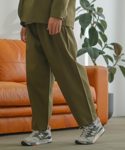 SIDEWAY STANCE（サイドウェイスタンス）の「【SIDEWAY STANCE】スタプレ ワンタック ワイドパンツ イージー スラックス セットアップ対応（スラックス・メンズ・ブラック/グレイッシュベージュ/ブルーグレー/カーキ・LARGE/MEDIUM/X-LARGE）」の21枚目の写真