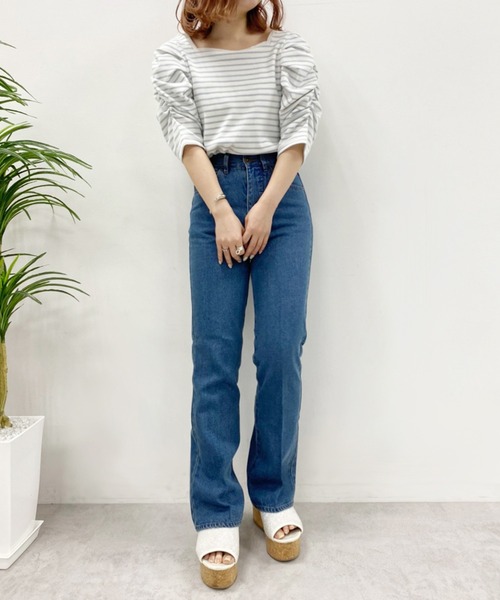 one after another NICE CLAUP(ワンアフターアナザーナイスクラップ)の「極みフレアデニムパンツ(デニムパンツ・レディース・ネイビー/ブルー・SMALL/MEDIUM/SS)」の3枚目の写真