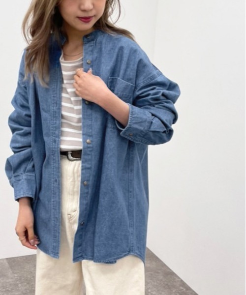 apres jour mignon(アプレジュールミニョン)の「デニムバンドカラーBIGシャツ【ZOZOTOWN限定アイテム】(シャツ/ブラウス・レディース・オフホワイト/ブルー/ブラック・フリー/X-LARGE)」の3枚目の写真