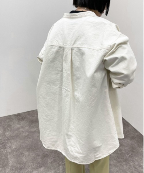 apres jour mignon(アプレジュールミニョン)の「デニムバンドカラーBIGシャツ【ZOZOTOWN限定アイテム】(シャツ/ブラウス・レディース・オフホワイト/ブルー/ブラック・フリー/X-LARGE)」の15枚目の写真