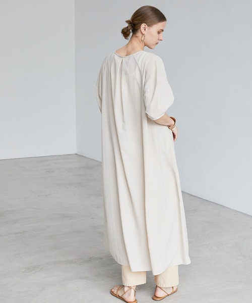 BONLECILL（ボンルシール）の「スパンブロード ラグランパフスリーブ2WAYワンピース（ワンピース・レディース・ブラック/ベージュ/イエロー・FREE）」の7枚目の写真