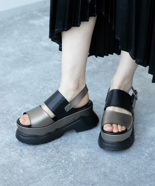 未使用!!HARE ハレ ボリュームサンダル M HARE サンダル メタルボリュームヒールスポーツチャンキー