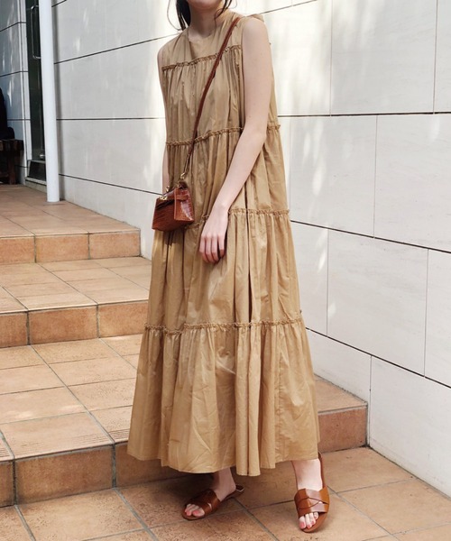 Banner Barrett（バナーバレット）の「ティアードワンピース（ワンピース・レディース・ベージュ/ブラック/グリーン/レッド・38）」の12枚目の写真