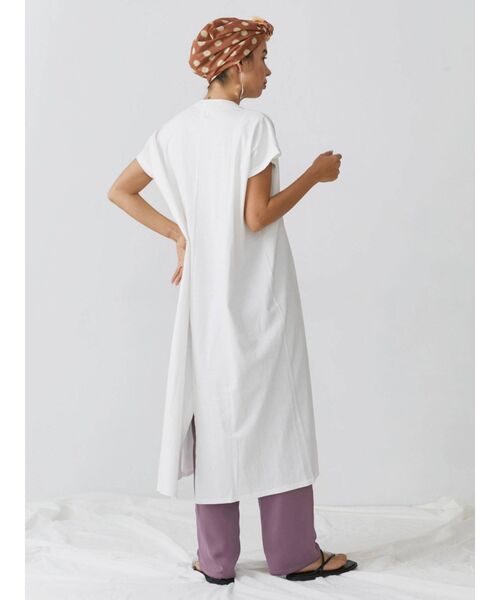 Ungrid（アングリッド）の「ハーフスリーブカットワンピース（ワンピース・レディース・ブラック/パープル/オフホワイト・FREE）」の13枚目の写真