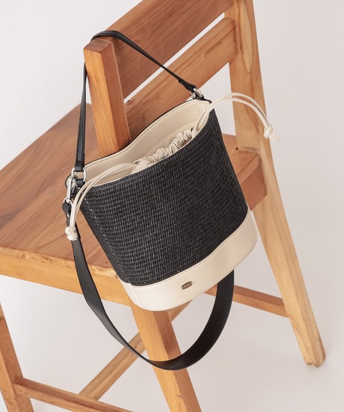 Chico（チコ）の「巾着付きペーパーバケツバック（かごバッグ・レディース・ブラック/アイボリー・FREE）」の9枚目の写真