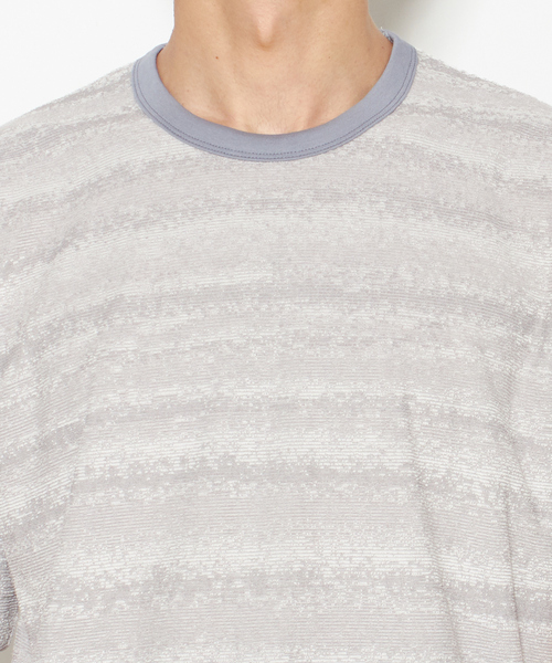 MEN'S MELROSE（メンズメルローズ）の「グラデパイルボーダーTシャツ（Tシャツ/カットソー・メンズ・ライトベージュ/ブルー/グレー・4/2/3）」の6枚目の写真