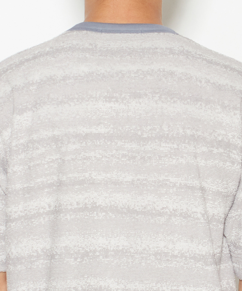 MEN'S MELROSE（メンズメルローズ）の「グラデパイルボーダーTシャツ（Tシャツ/カットソー・メンズ・ライトベージュ/ブルー/グレー・4/2/3）」の7枚目の写真