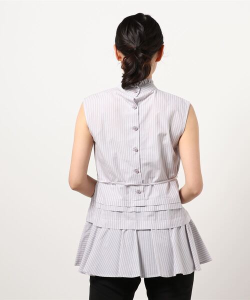 N.(N. Natural Beauty Basic)(エヌエヌナチュラルビューティーベーシック)の「キリピコフリルネックブラウス(シャツ/ブラウス・レディース・ホワイト/グレー系その他/ブラック・MEDIUM)」の8枚目の写真