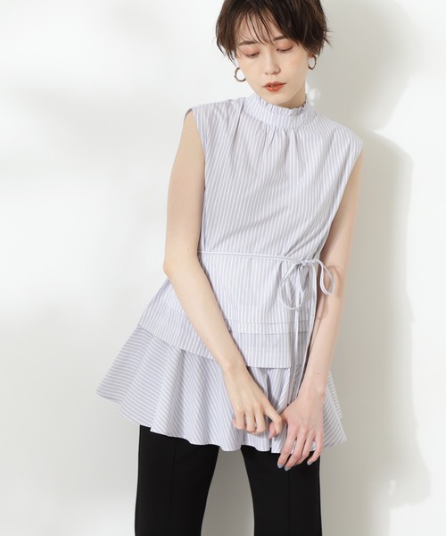 N.(N. Natural Beauty Basic)(エヌエヌナチュラルビューティーベーシック)の「キリピコフリルネックブラウス(シャツ/ブラウス・レディース・ホワイト/グレー系その他/ブラック・MEDIUM)」の3枚目の写真