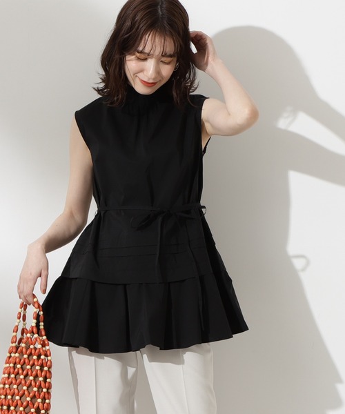 N.(N. Natural Beauty Basic)(エヌエヌナチュラルビューティーベーシック)の「キリピコフリルネックブラウス(シャツ/ブラウス・レディース・ホワイト/グレー系その他/ブラック・MEDIUM)」の2枚目の写真