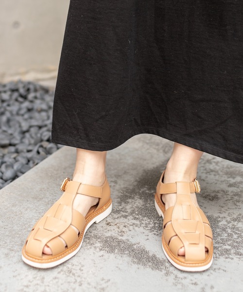 CAPRICIEUX LE'MAGE（カプリシューレマージュ）の「〈WEB・一部店舗限定〉グルカサンダル（サンダル・レディース・ブラック/キャメル・37/39）」の9枚目の写真