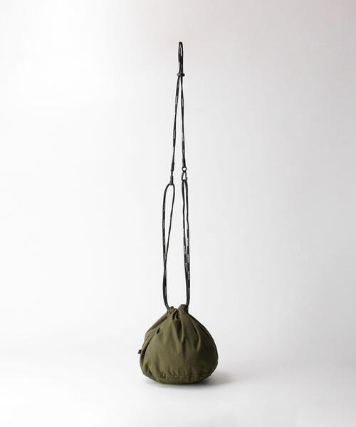 DAIWA（ダイワ）の「別注 [ ダイワ ] DAIWA × GLR エフェクト バッグ / 巾着（ショルダーバッグ・メンズ・ブラック/ダークグリーン・FREE）」の10枚目の写真