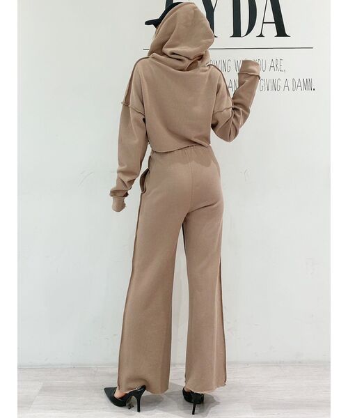 GYDA（ジェイダ）の「ワイドスウェットパンツ（その他パンツ・レディース・ブラック/ベージュ/ブラウン・FREE）」の15枚目の写真