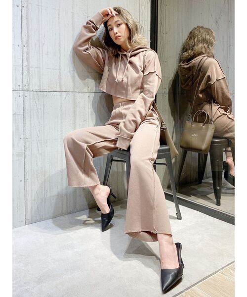 GYDA（ジェイダ）の「ワイドスウェットパンツ（その他パンツ・レディース・ブラック/ベージュ/ブラウン・FREE）」の8枚目の写真