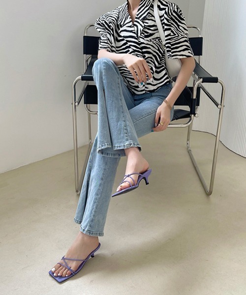 HALEY PESCA(ヘーリーペスカ)の「HALEY PESCA/スクエアトゥ ストラップローヒールサンダル(サンダル・レディース・ホワイト/ブラック/パープル/ピンク・36/38/40)」の8枚目の写真