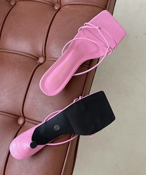 HALEY PESCA(ヘーリーペスカ)の「HALEY PESCA/スクエアトゥ ストラップローヒールサンダル(サンダル・レディース・ホワイト/ブラック/パープル/ピンク・36/38/40)」の11枚目の写真