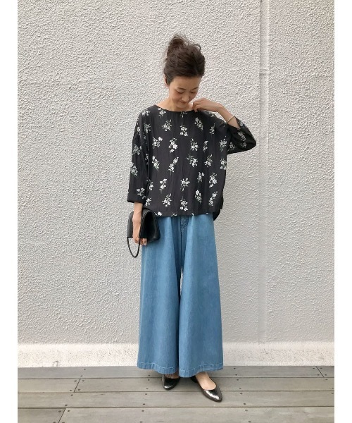 BEARDSLEY(ビアズリー)の「デニムワイドバギーパンツ(その他パンツ・レディース・ブルー・FREE)」の16枚目の写真