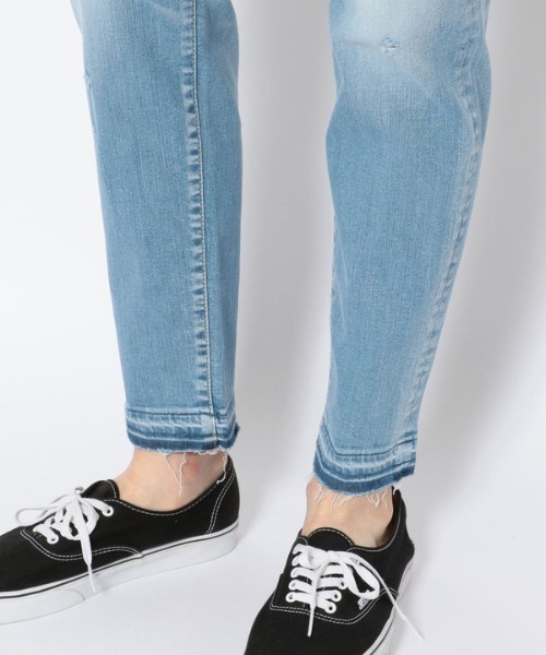 surt(サート)の「SURT (サート)NEW PAINT DENIM/ニューペイントデニム(デニムパンツ・メンズ・サックスブルー/インディゴブルー・SMALL/MEDIUM/LARGE/X-LARGE/X-SMALL)」の11枚目の写真