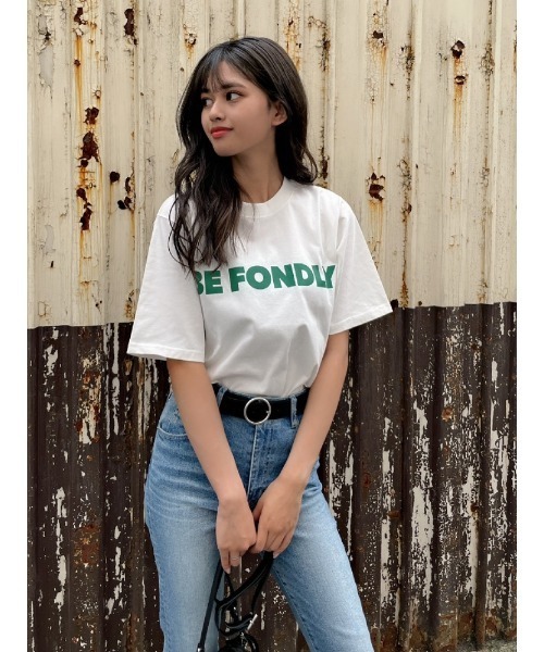 ENVYM（アンビー）の「レタリングＴ－ＳＨ（Tシャツ/カットソー・レディース・ホワイト/ブラック/グリーン・FREE）」の3枚目の写真