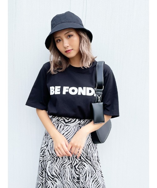 ENVYM（アンビー）の「レタリングＴ－ＳＨ（Tシャツ/カットソー・レディース・ホワイト/ブラック/グリーン・FREE）」の2枚目の写真