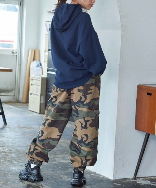 WEGO（ウィゴー）の「WEGO/厚底デザインスニーカー（スニーカー・レディース・ホワイト/ブラック・MEDIUM/LARGE）」の6枚目の写真