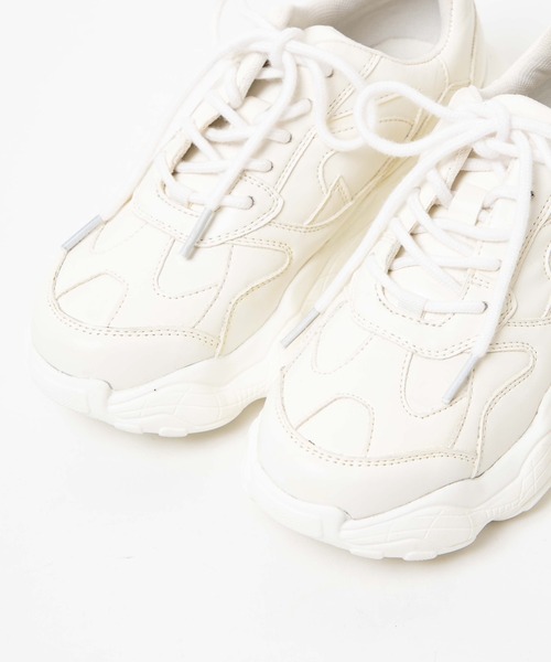 WEGO（ウィゴー）の「WEGO/厚底デザインスニーカー（スニーカー・レディース・ホワイト/ブラック・MEDIUM/LARGE）」の3枚目の写真