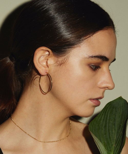 CENE（セネ）の「販売終了【CENE】セネ/[ゴールド]ループピアス厚さ1mm 幅40mm（ピアス（両耳用）・レディース・ゴールド・FREE）」の5枚目の写真