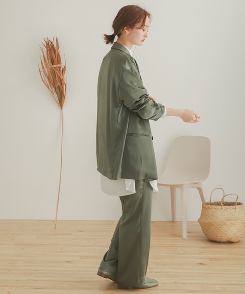 SENSE OF PLACE by URBAN RESEARCH（センスオブプレイスバイアーバンリサーチ）の「サテンリラックステーラージャケット（その他アウター・レディース・カーキ/モカ/ライトベージュ・ONE）」の21枚目の写真